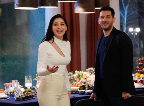 Guller-ve-Gunahlar8217da-Senlikli-Bir-Atmosfer-featured