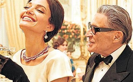 Haluk-Bilginer8217den-Angelina-Jolie8217ye-Ovgu-featured