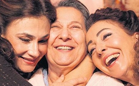 Kahkaha-Dolu-Bir-Kutlama-featured