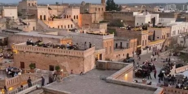 Mardinde-‘Uzak-Sehir-Ruzgari-Bayramda-Sehir-Dolup-Tasti-featured