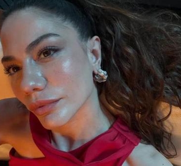 Nisan-Karakteriyle-Demet-Ozdemir8217in-Goz-Dolduran-Performansi-featured