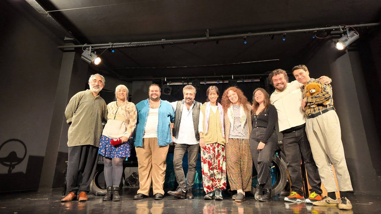 Sislide-Tiyatro-Ruzgari-Kamyon-Oyunu-Izleyiciyle-Bulustu-featured