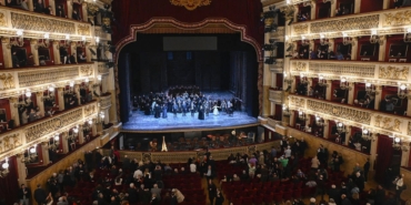 Tarihi-San-Carlo-Opera-Sahnesi-290.-Yilini-Kutlamaya-Hazirlaniyor-featured