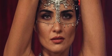 Tuba-Buyukustun8217un-Sultana-Filmindeki-Goruntusu-Gundem-Oldu-featured