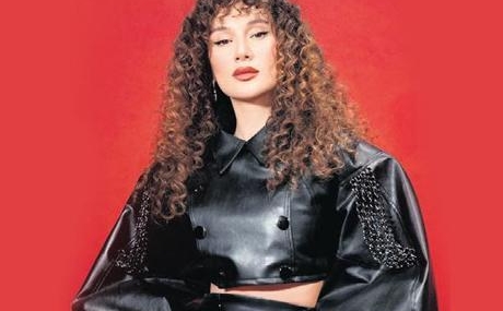 8216Uzgunum8217-ile-yolculuk-suruyor-featured