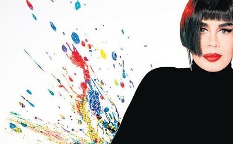 Albumunu-evinde-kutlama-hazirliginda-featured