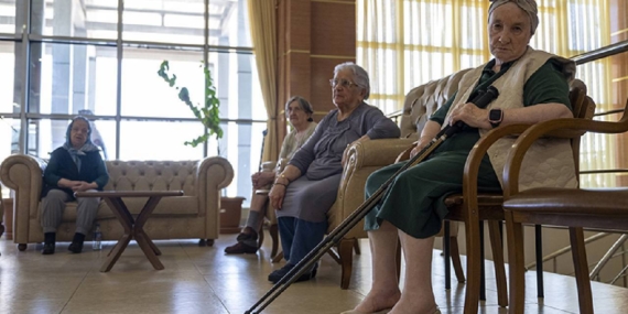 Alzheimer-Bakiminda-Yapay-Zeka-Hayati-Surdurulebilir-Kilan-Guc-featured