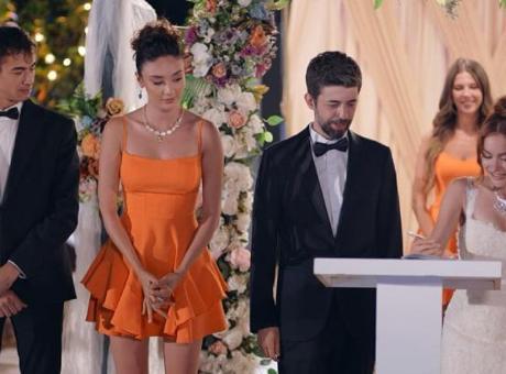 Bu-Mutlu-Gunumuzde-filmi-Konusu-ve-oyuncu-kadrosu-featured