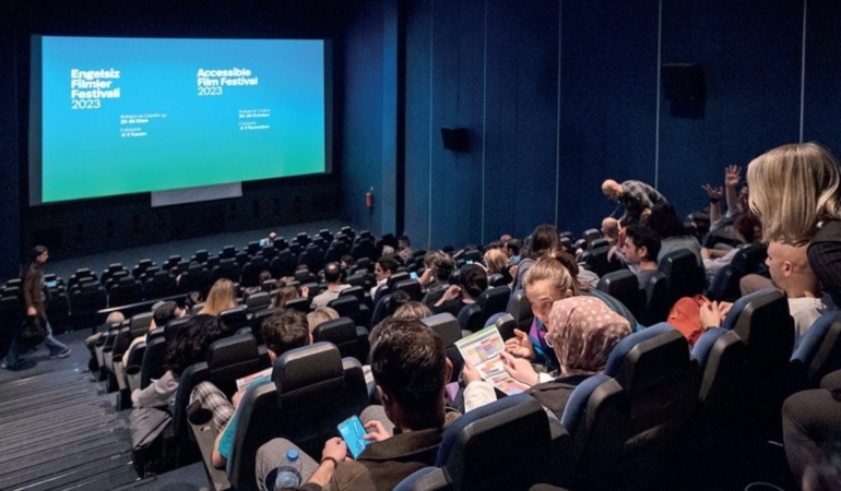 Engelsiz-Film-Festivali-14.-Kez-Sanatin-Engelini-Kaldiriyor-featured