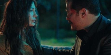 Esref-babalik-mujdesini-aliyor-Nisan-Ihtiyarin-kizi-mi-featured