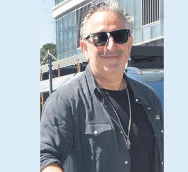 Film-Icin-Biyik-Birakan-Cem-Yilmaz-featured