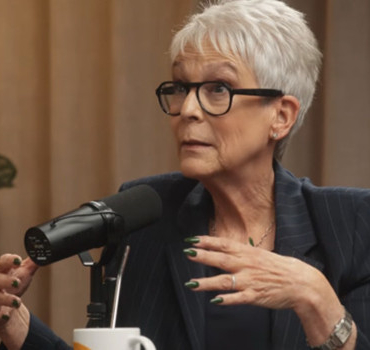 Jamie-Lee-Curtis8217ten-Estetik-Elestirisi-8220Bu-Bir-Sahtekarlik8221-featured