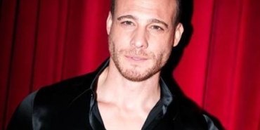 Kerem-Bursin-annesinin-dogum-gununu-kutladi-8216Seni-cok-seviyorum8217-featured