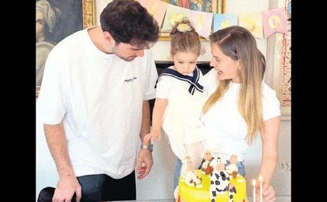 Mina-Ipek-Iki-Yasina-Girdi-featured