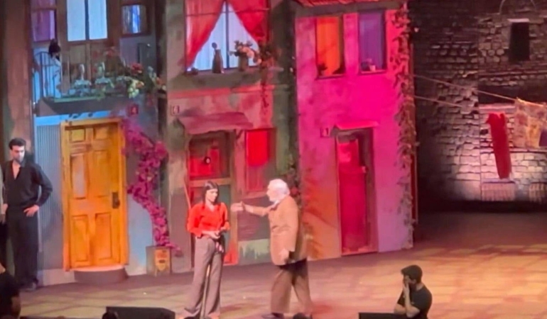 Mujdat-Gezen-Taburcu-Edildi-Girgiriye-Sahnesinde-Neler-Yasandi-featured