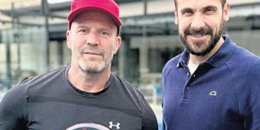 Padel-Maci-Yapan-Ikilinin-Eglenceli-Anlari-featured