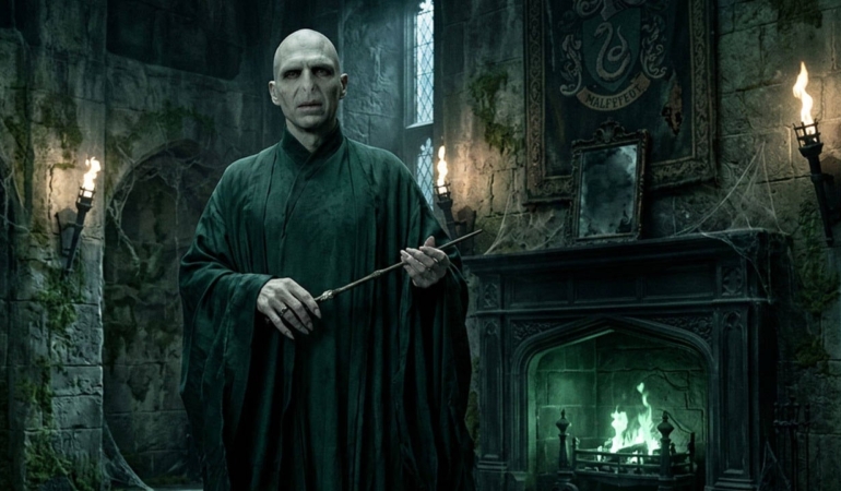 Ralph-Fiennes8217tan-Voldemort-Itirafi-8220O-Tren-Kacti8221-featured