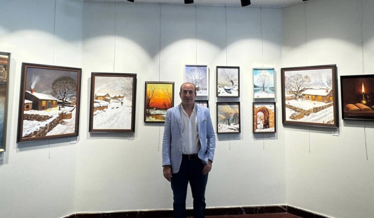 Ressam-Bayram-Erli-Ilk-Kisisel-Sergisiyle-Dogayi-Selamliyor-featured