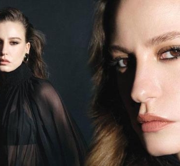 Serenay-Sarikaya8217dan-babasiyla-nadir-bir-fotograf-paylasildi-featured