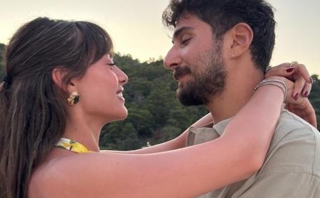 Sila-Turkoglu-27.-yasina-girdi-Sevgilisi-ona-romantik-bir-paylasim-yapti-featured