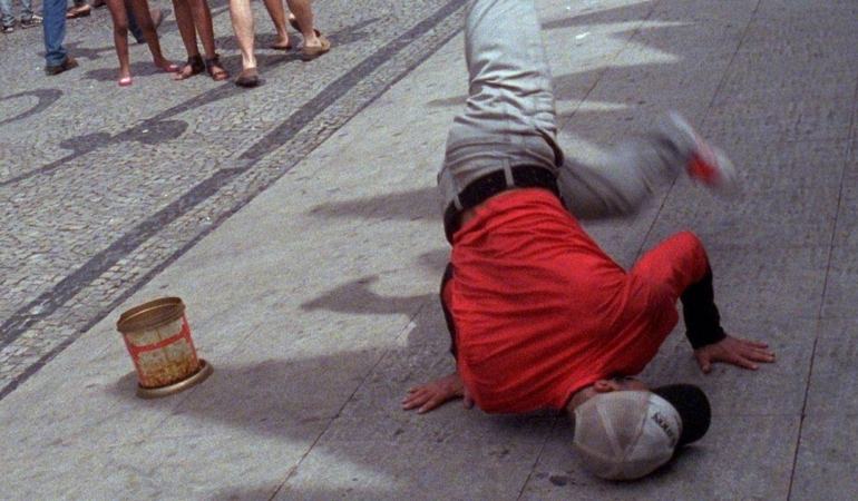 Sinemada-Ekoloji-ve-Emek-Baktigin-Toprak-Programi-Basliyor-featured