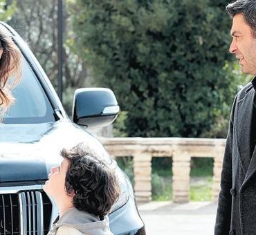 Uzak-Sehir8217de-yeni-bolum-ile-heyecan-dorukta-featured