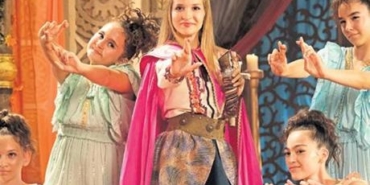 Yeniden-Sinemalarda-Gosterimde-featured