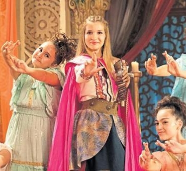 Yeniden-Sinemalarda-Gosterimde-featured