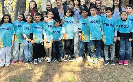 ‘Uzak-Sehir-seti-minik-misafirlerini-agirladi-featured