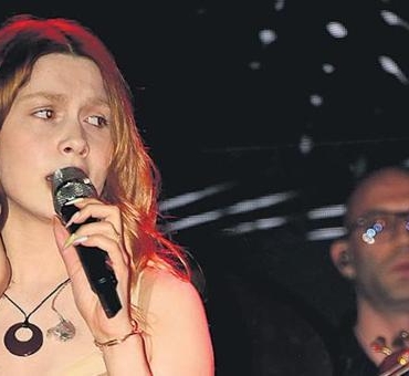 ‘Yeni-bir-Aleyna-doguyor-featured
