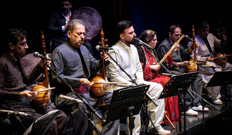 25-Yil-Sonra-Diyarbakir8217da-Tarihi-Konser-Ardeshir-Kamkar-Sahne-Aliyor-featured