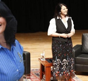 Acelya-Akkoyun-Mesleginizde-Romantizmi-Azaltin-Iktisat-Ogrenin-featured