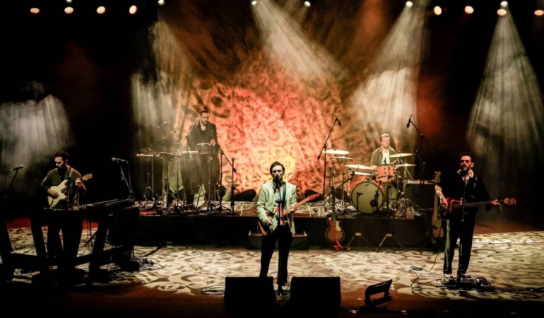 Adamlar-Grubundan-Ankara-ve-Adana8217da-Rekor-Kiran-Donus-Konserleri-featured