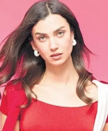 Aleyna-Solaker-Azra-Olmayi-Cok-Istedim-featured