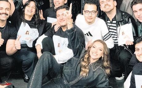 Hadise-yeni-albumu-icin-ozel-bir-dinleme-seansi-duzenledi-featured