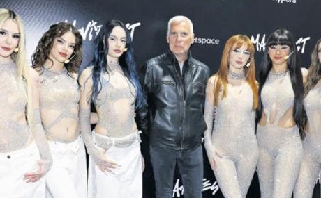 Manifest-konserine-katilan-efsane-isim-John-Giddings-featured