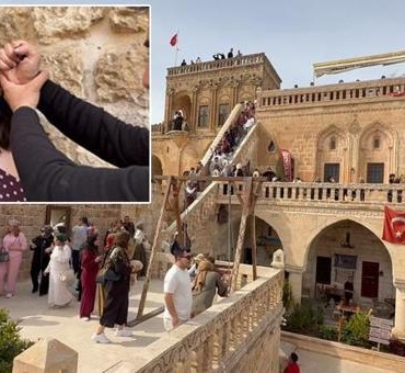 Midyat8217ta-Uzak-Sehir-Ruzgari-8216Geldik-gorduk-cok-begendik8217-featured