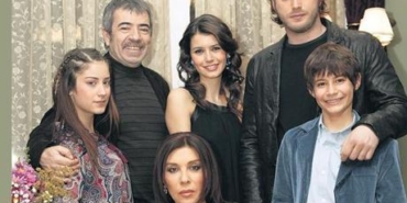 ‘Ask-i-Memnu-Tekrar-Izleyiciyle-Bulusuyor-featured