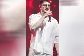 2-bin-kisilik-konserinde-sahne-aldi-featured