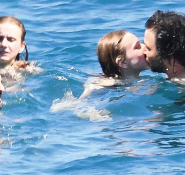 Ahsen-Eroglu-ve-Kemal-Ertug8217un-Bodrum8217da-Romantik-Tatili-featured