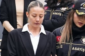 Sinan Akçıl en değerli eşyasını paylaştı: Kabe örtüsü 1 thumbnail