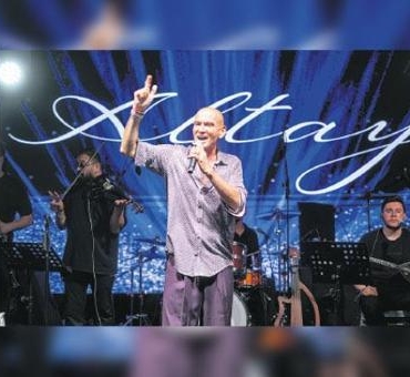 Altay-KKTC8217de-Kapali-Gise-Konserler-Verdi-featured