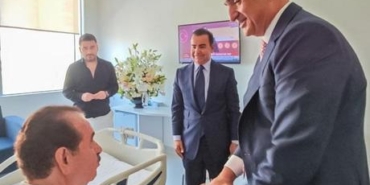 Bakan-Ersoy-Ibrahim-Tatlises8217i-Hastanede-Ziyaret-Etti-featured