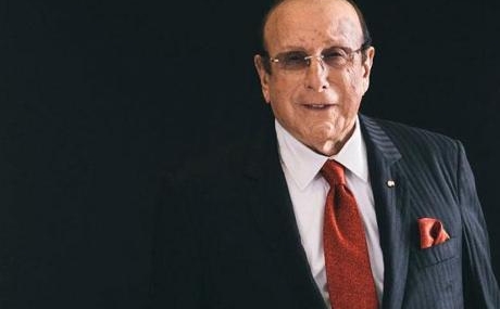 Clive-Davis-unlu-plak-yapimcisi-94-yasinda-hayatini-kaybetti-featured
