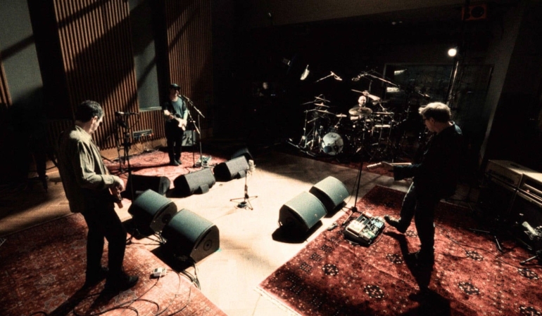 Duman8217in-Ilk-Canli-Studyo-Kayit-Albumu-Bugun-Dinleyiciyle-Bulusuyor-featured