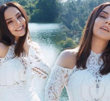 Ebru-Gundes8217ten-yeni-paylasimlar-8220Poz-vermek-bizim-isimiz8221-featured