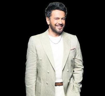 Emre-Altug-Harbiye8217de-Ilk-Defa-Performans-Sergileyecek-featured