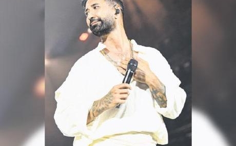 Ikinci-konser-de-tamamen-doldu-featured