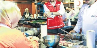 Kadinlar-mutfak-egitimi-icin-bir-araya-geldi-featured
