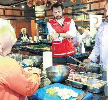 Kadinlar-mutfak-egitimi-icin-bir-araya-geldi-featured